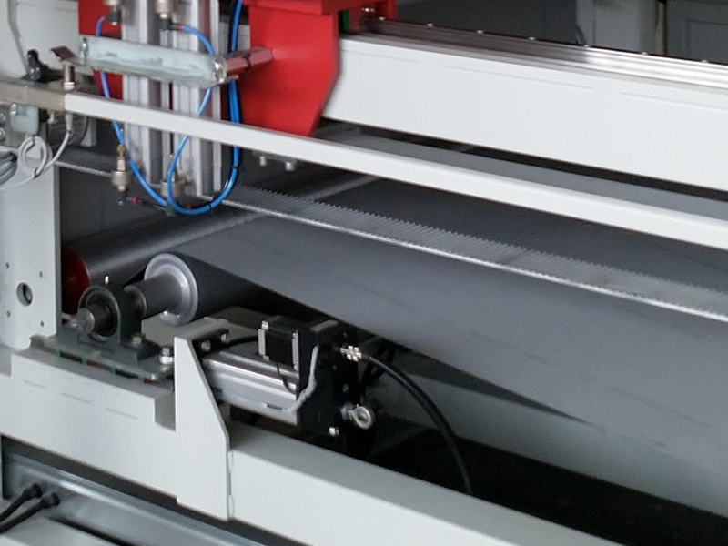AT.103.R on conveyor belt application