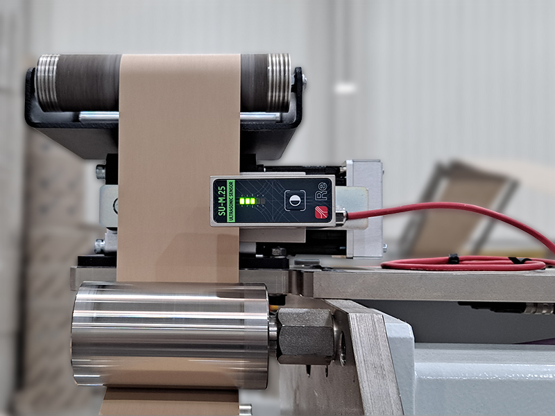 SU-M.25 sensor on paper bags machine