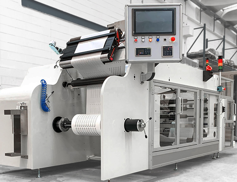 WG.705 avec table sur machine de transformation