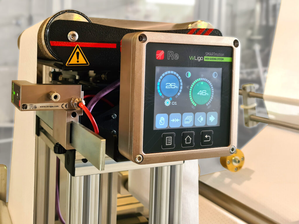 WLigo on MWG.251 in surgical masks machine