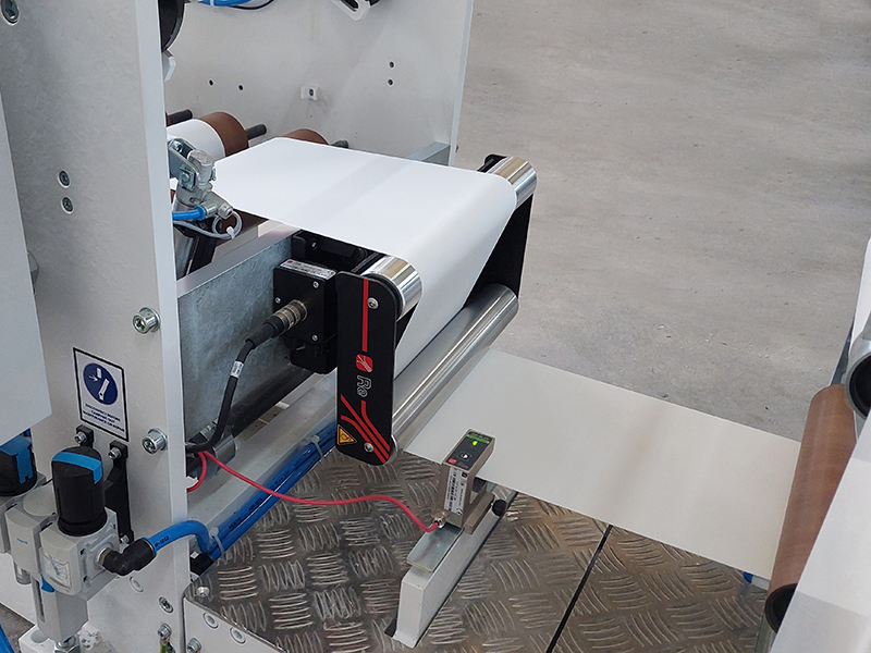 Guidage de bande WG.251 sur machine tissue