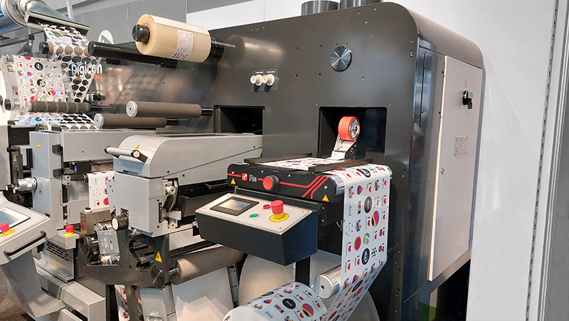 Web guide WG.705 with workboard on label machine